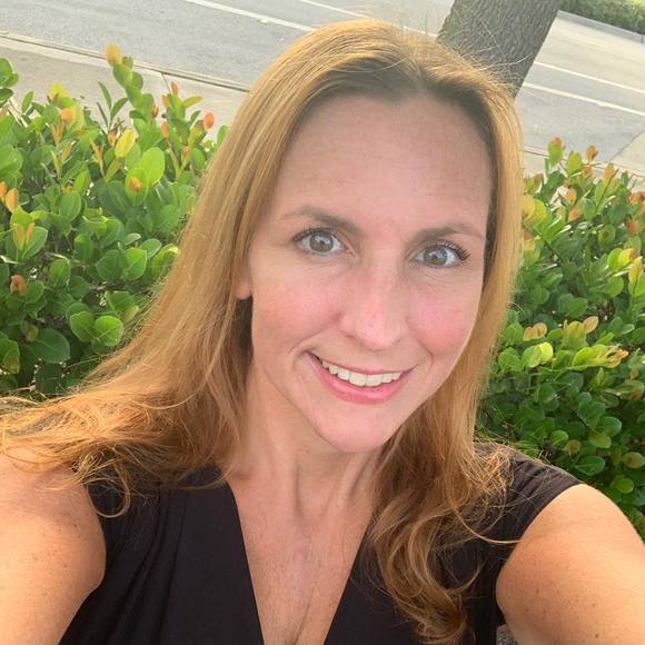 Meet your Posher, Sarah - Picture 1 of 1